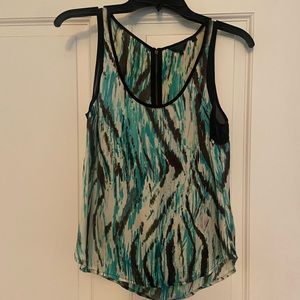 Guess. Tank top. Small